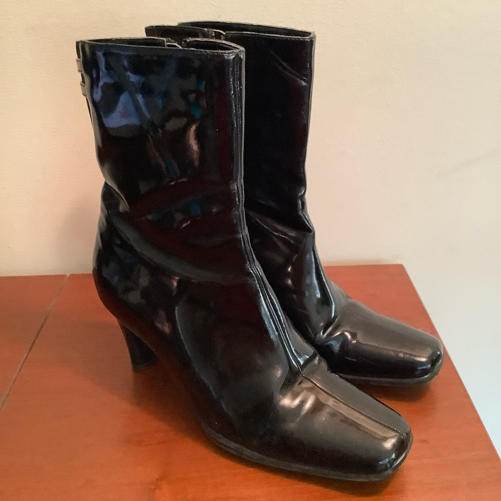 AQUATHERM Patent Leather Boots